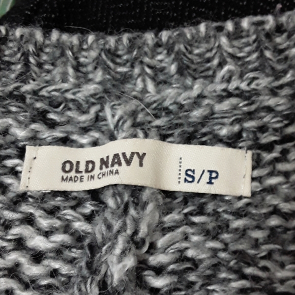 Old Navy - Picture 5 of 5
